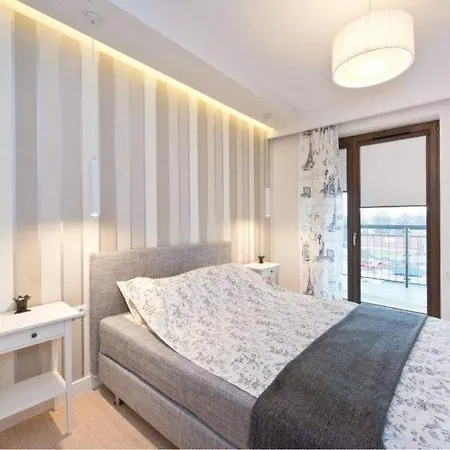 777 & Cars _ Main City Appartement